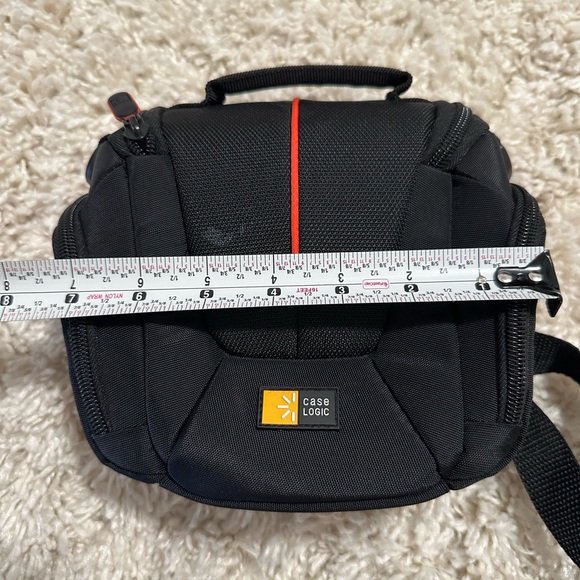 Case Logic Camera Case - Picture 4 of 8